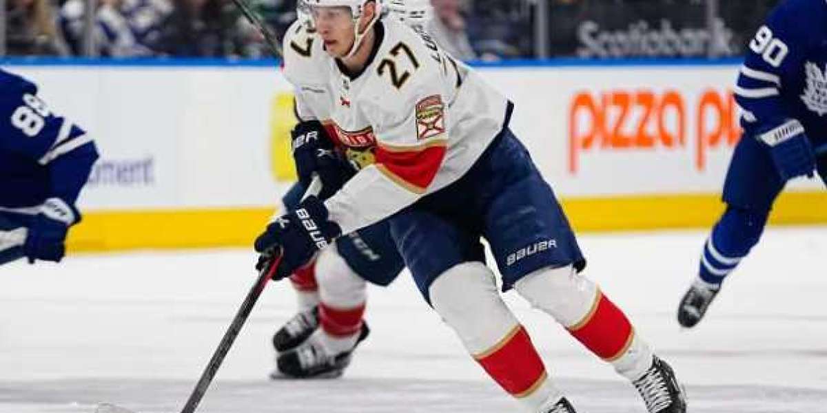 Florida Panthers allekirjoitti Eetu Luostarisen kolmen vuoden jatkosopimuksen