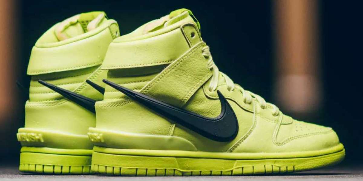 NIKE DUNK HIGH AMBUSH: LEUCHTENDES STATEMENT