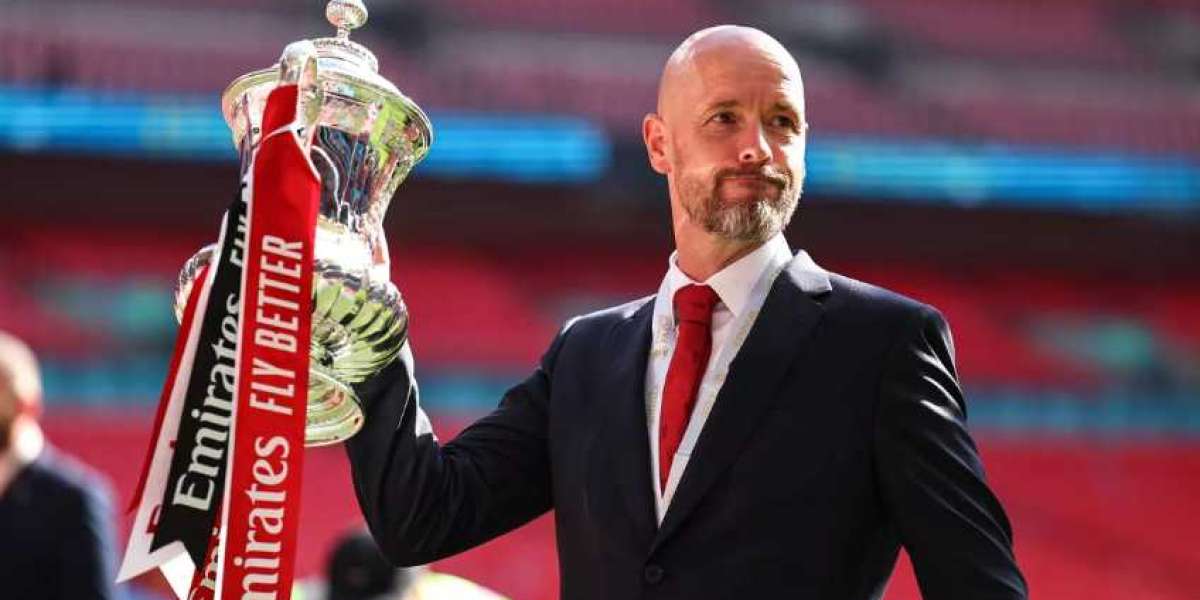 Erik Ten Hag restera l'entraîneur de Manchester United