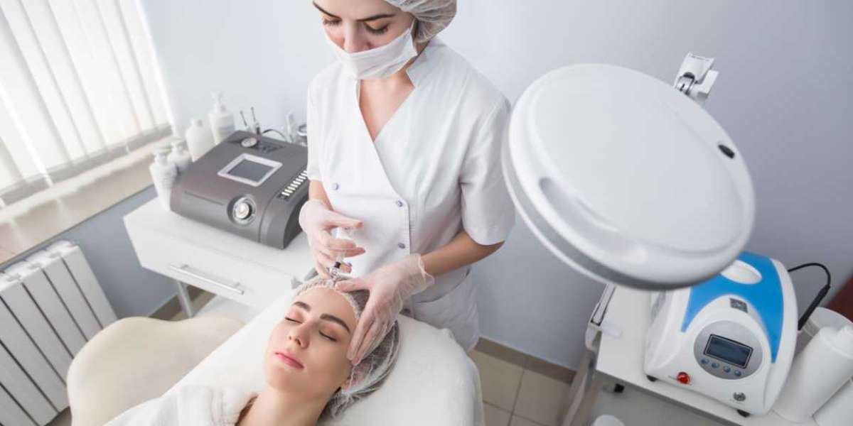 UK HealthCare Aesthetics Center-New Look